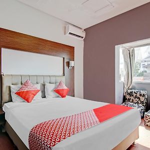 Oyo 1367 Damon Butik Hotel